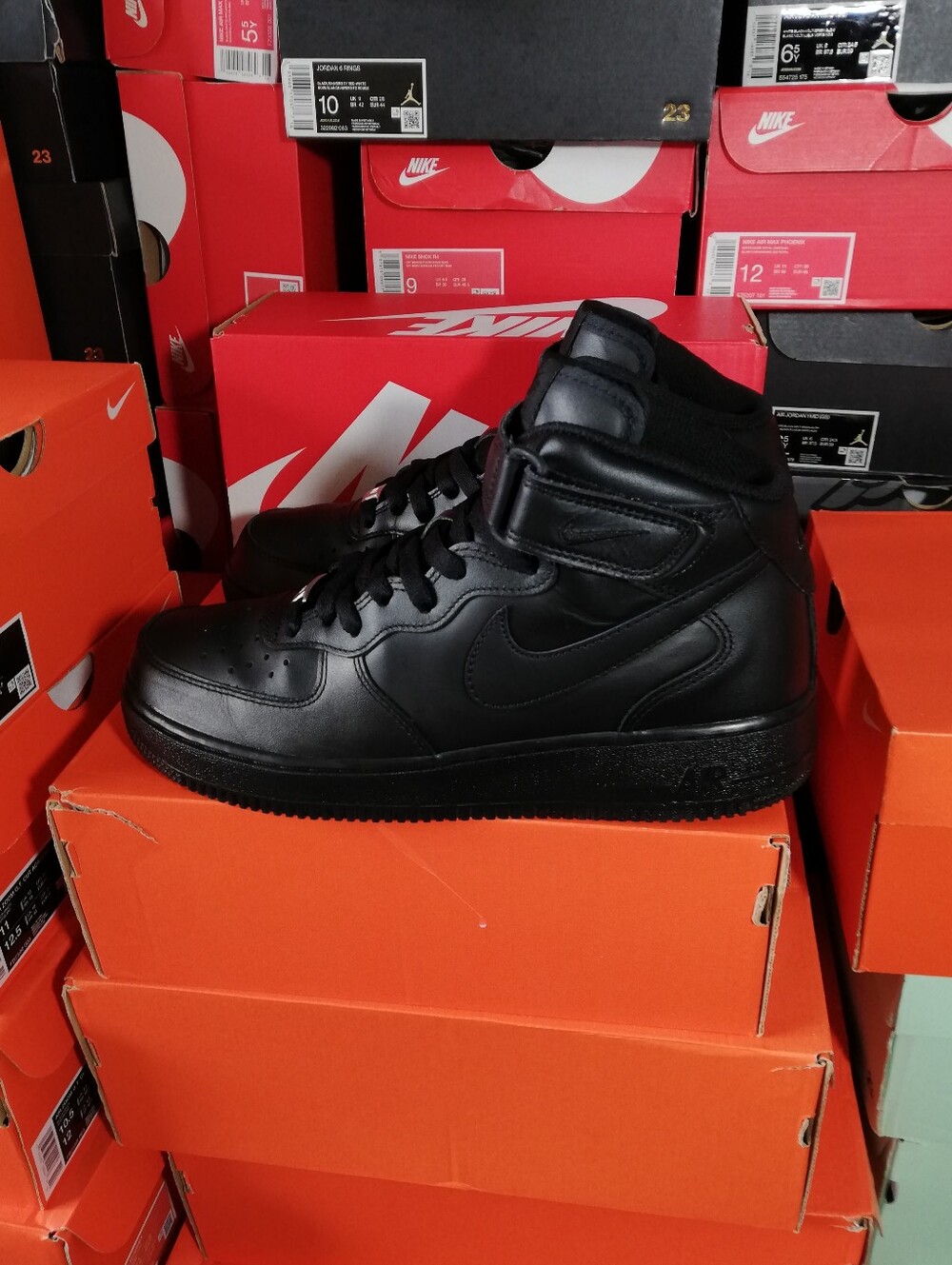 NIKE AIR FORCE 1 HIGH '07 BLACKOUT MEN'S US SIZE 9 MINT CONDITION